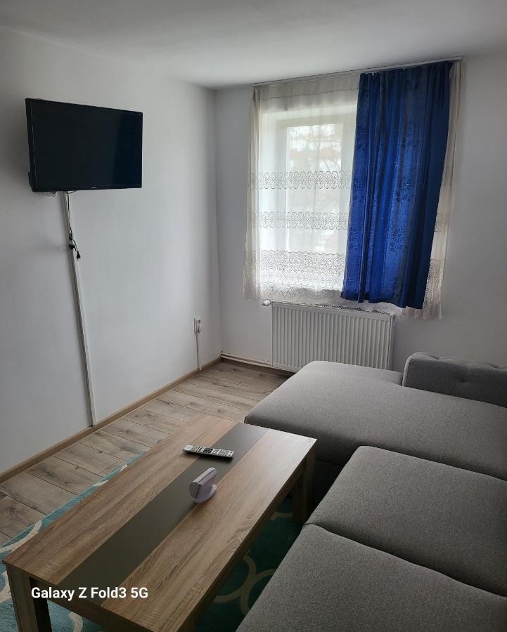 Apartament In Bucovina, Campulung Moldovenesc, Impecabil . Apartment Exterior photo
